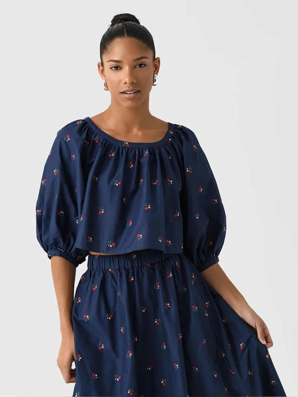 HUNTER BELL Women's Top